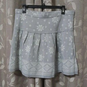 Vera Wang Winter Snowflake Skirt-NWOT